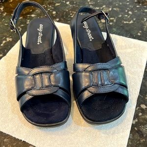 Easy Street navy sandals size 8.5 narrow